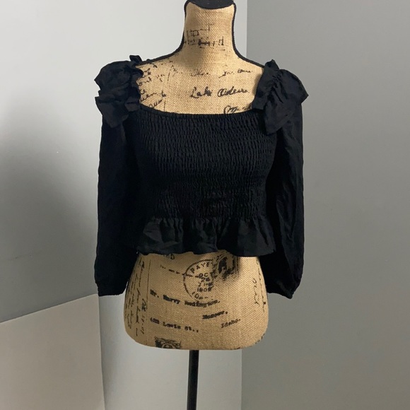 Zara bloggers fave smocked black top - Picture 2 of 16
